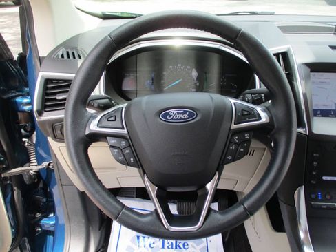 Used 2020 Ford Edge Titanium w/ Equipment Group 301A FWD image 12