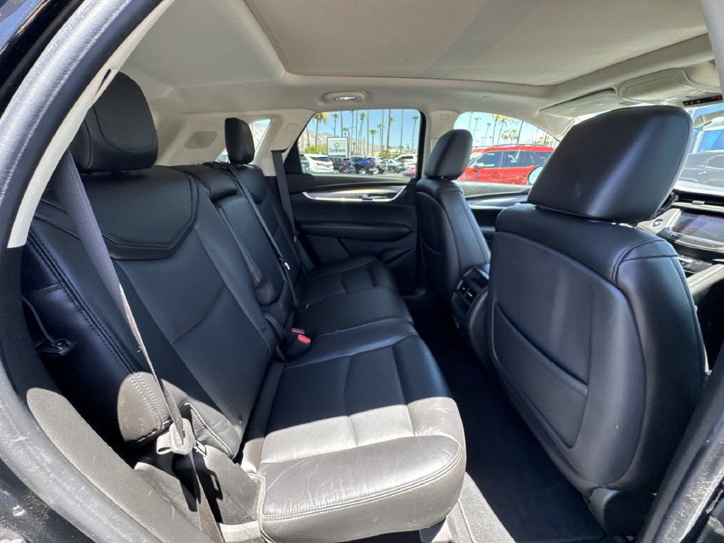 Used 2017 Cadillac XT5 Luxury FWD image 28