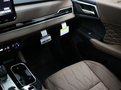 New 2026 Mitsubishi Outlander SEL image 22