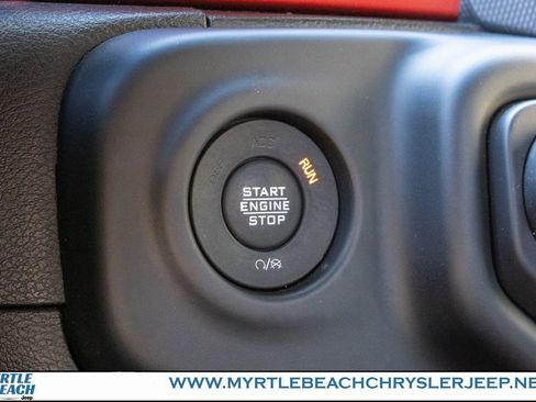 Certified 2020 Jeep Gladiator Rubicon w/ Safety Group image 28