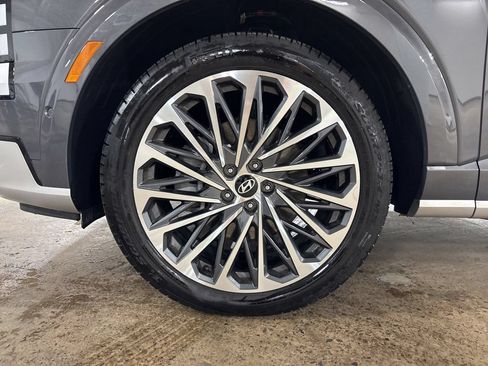Certified 2026 Hyundai Palisade Calligraphy AWD/4WD image 8
