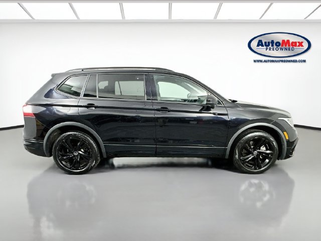 Used 2024 Volkswagen Tiguan SE R-Line AWD/4WD image 10