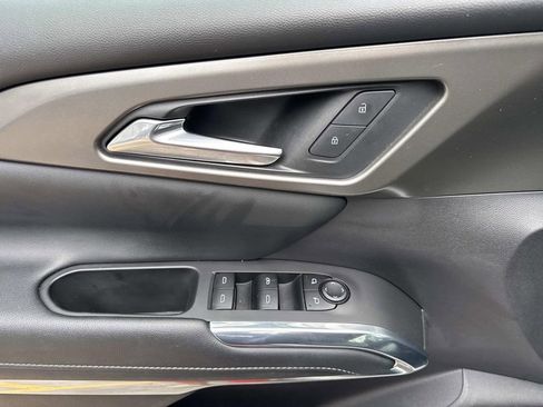 Certified 2025 Chevrolet Traverse LT image 21