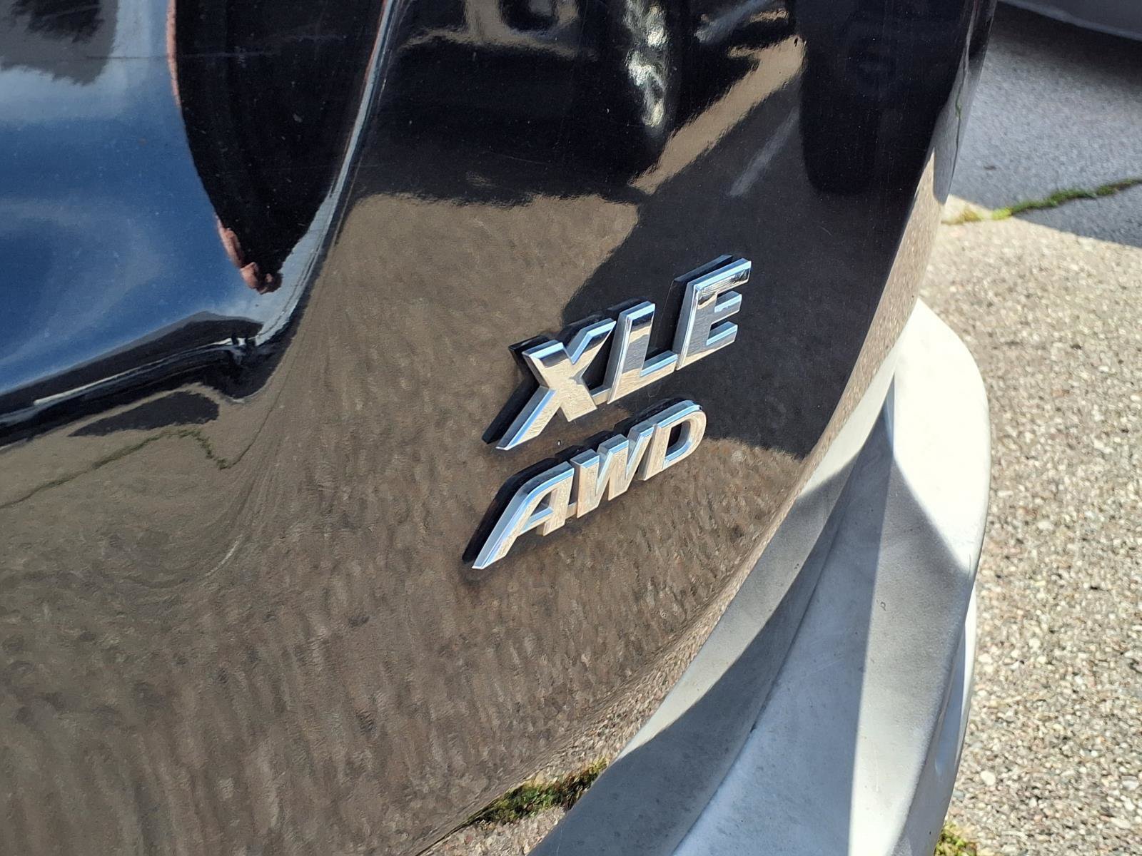 Used 2013 Toyota RAV4 XLE AWD/4WD image 10