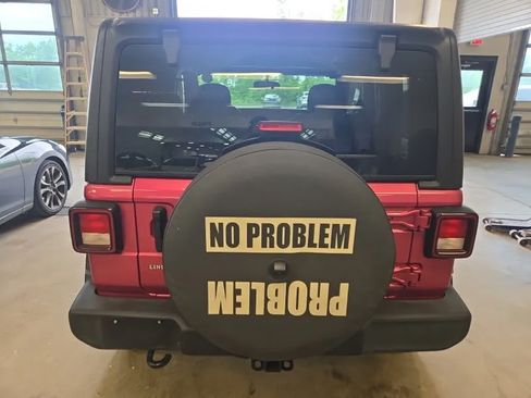 Used 2022 Jeep Wrangler Sport AWD/4WD image 5