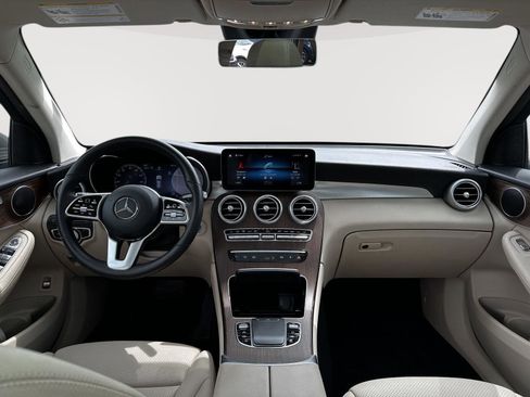 Used 2022 Mercedes-Benz GLC 300 4MATIC image 22