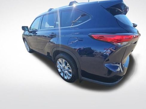 Used 2021 Toyota Highlander Limited image 5