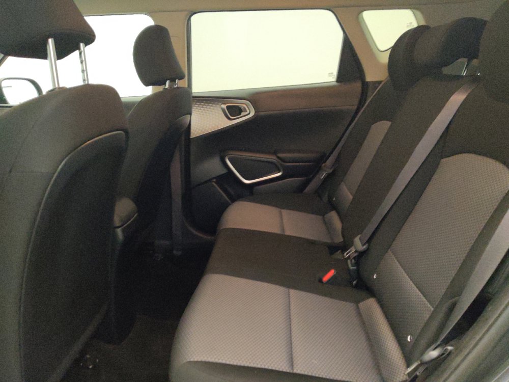 Used 2021 Kia Soul LX FWD image 18