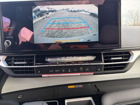 New 2026 Toyota Sienna XSE image 12