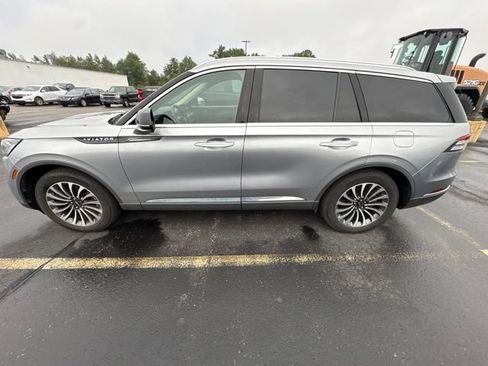 Used 2021 Lincoln Aviator Reserve w/ Elements Package Plus AWD/4WD image 6
