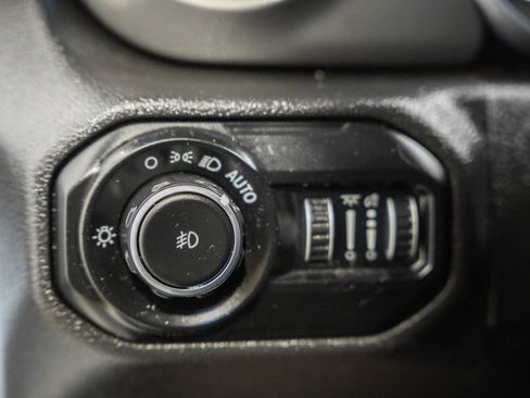 Used 2022 Jeep Wrangler Unlimited Sport AWD/4WD image 44