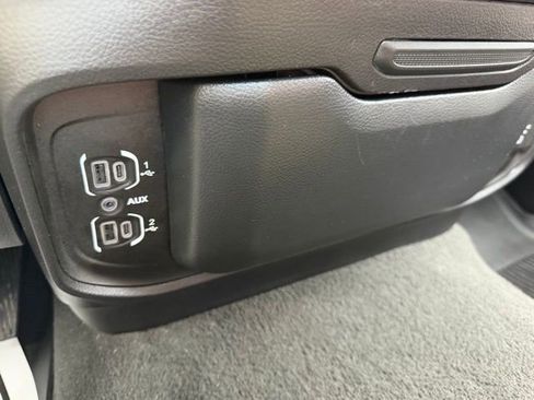 Used 2023 RAM 1500 Laramie AWD/4WD image 26