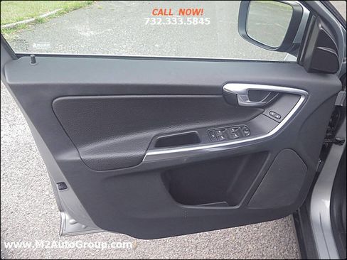 Used 2013 Volvo XC60 T6 image 19