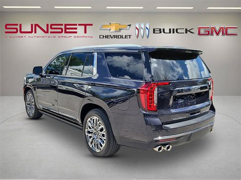 Certified 2023 GMC Yukon Denali Ultimate AWD/4WD image 6