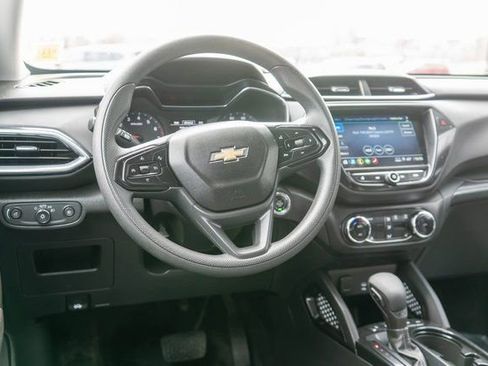 Used 2023 Chevrolet TrailBlazer LT w/ Convenience Package image 14