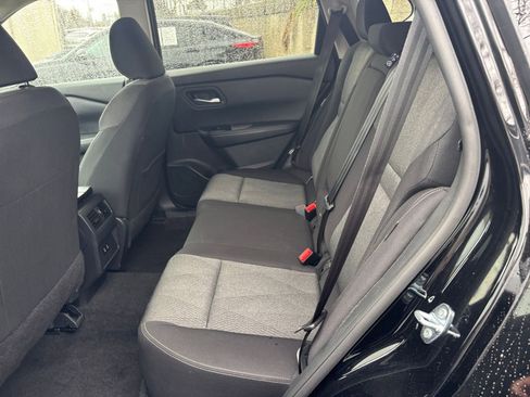 Used 2025 Nissan Rogue SV image 28