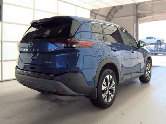 Used 2023 Nissan Rogue SV AWD/4WD image 3