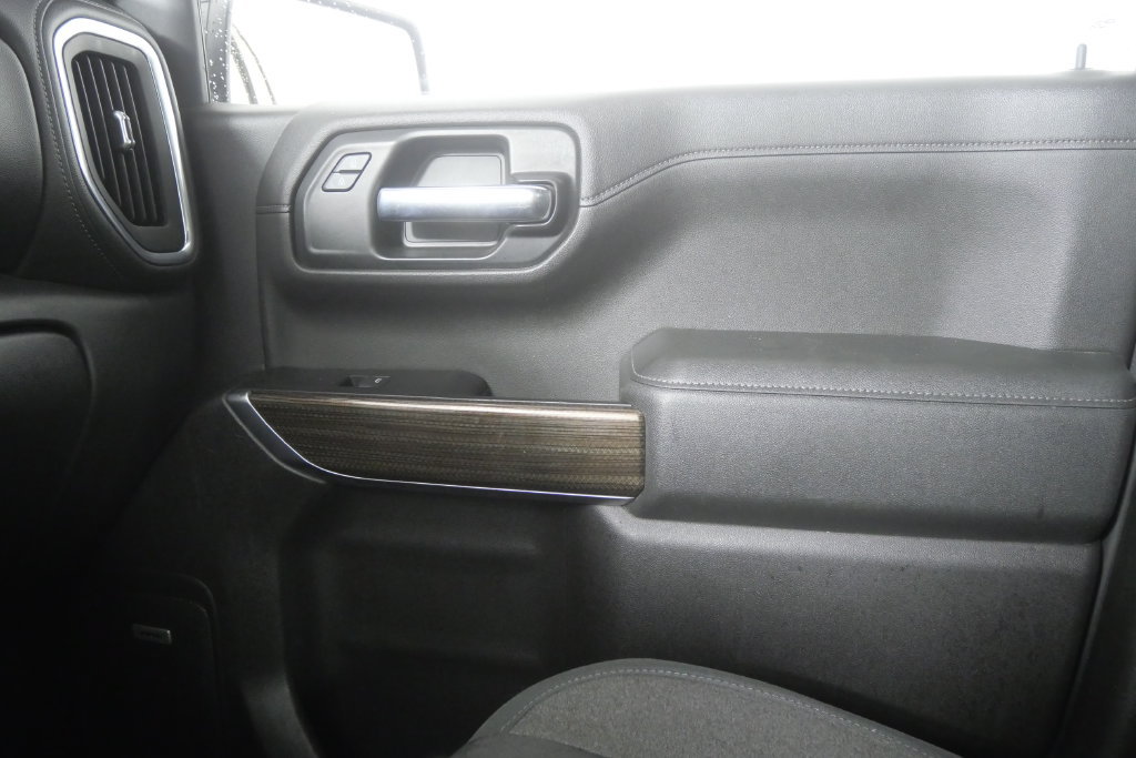 Used 2020 Chevrolet Silverado 1500 RST AWD/4WD image 29