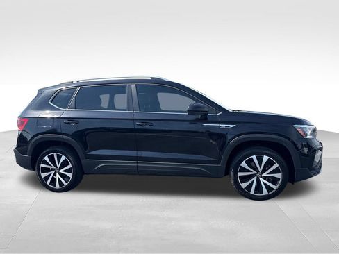Used 2022 Volkswagen Taos SE FWD image 10