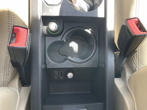 Used 2015 Land Rover LR2 AWD/4WD image 26