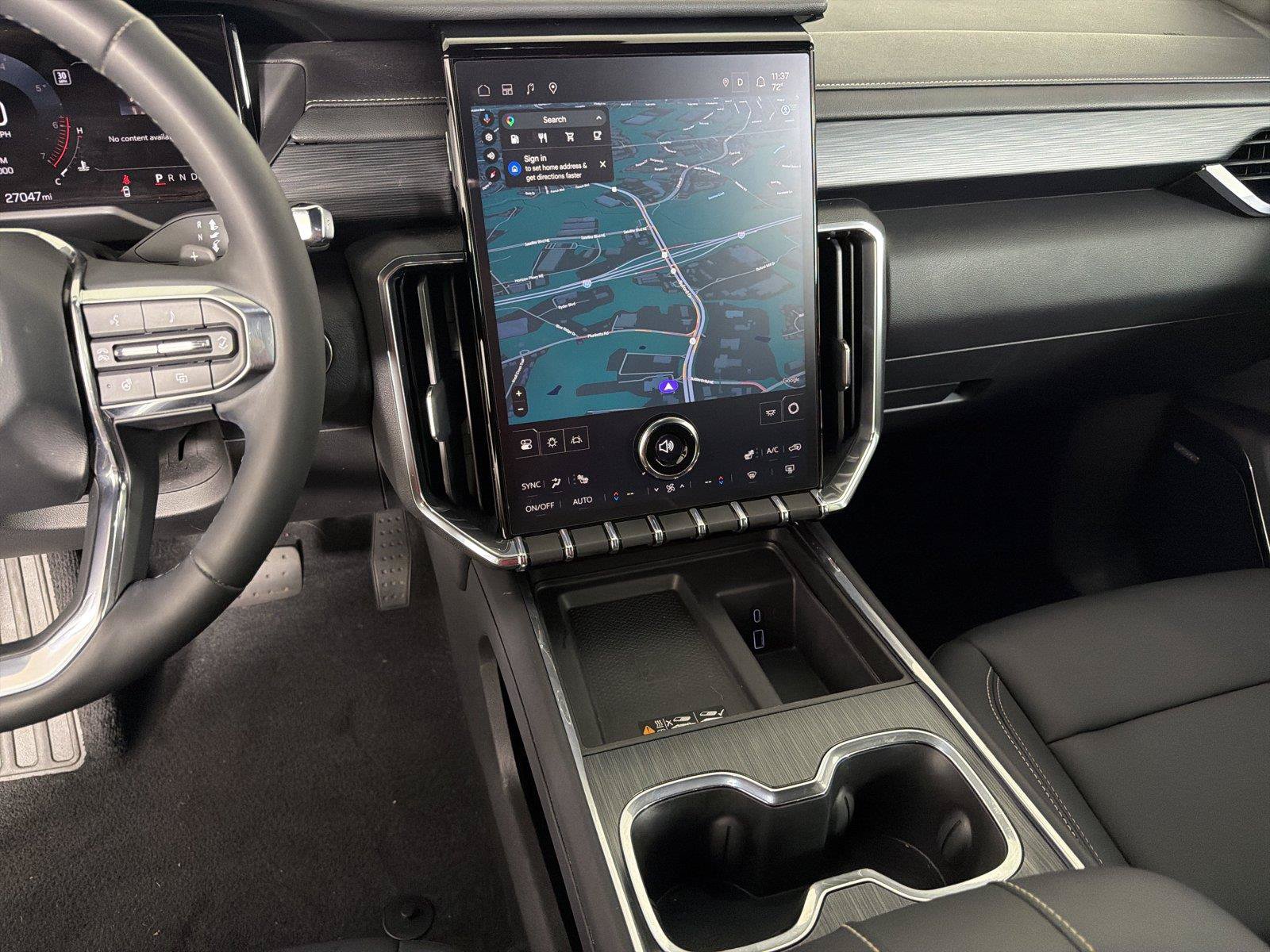 Used 2025 GMC Acadia Elevation w/ Elevation Premium Package FWD image 29