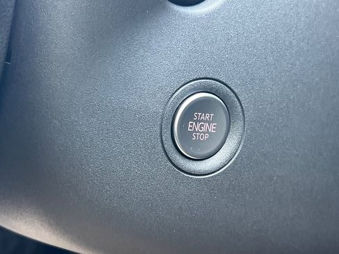 Used 2023 Volkswagen ID.4 Pro S image 22