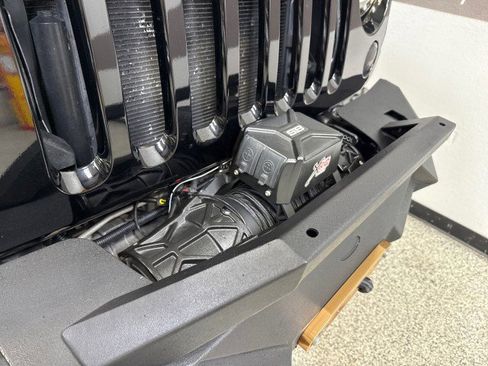 Used 2015 Jeep Wrangler Unlimited Rubicon image 74