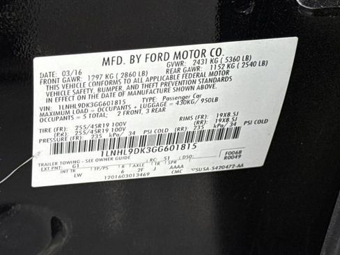 Used 2016 Lincoln MKS FWD image 46