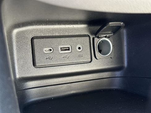 Used 2022 Chevrolet Equinox LS w/ LS Convenience Package image 25