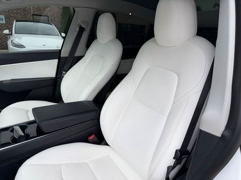 Used 2020 Tesla Model Y Long Range AWD/4WD image 11