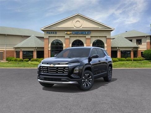 New 2026 Chevrolet Equinox LT FWD image 1