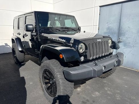Used 2015 Jeep Wrangler Unlimited Rubicon w/ Connectivity Group AWD/4WD image 1
