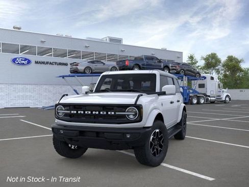 New 2026 Ford Bronco Outer Banks image 2