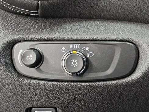 Used 2026 Chevrolet Blazer LT FWD image 30