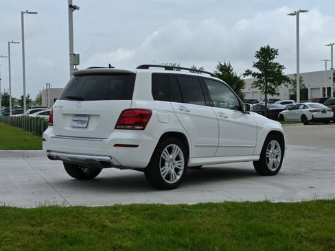 Used 2015 Mercedes-Benz GLK 350 2WD image 9