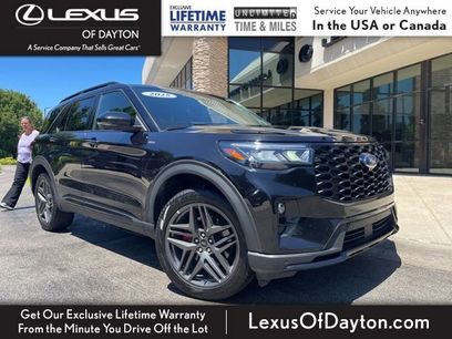 Used 2025 Ford Explorer ST-Line w/ ST-Line Street Pack