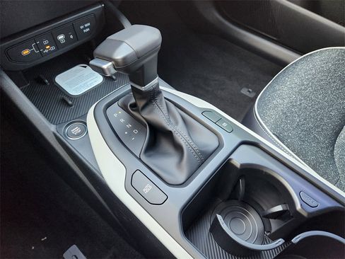 New 2025 Kia K4 GT-Line image 15