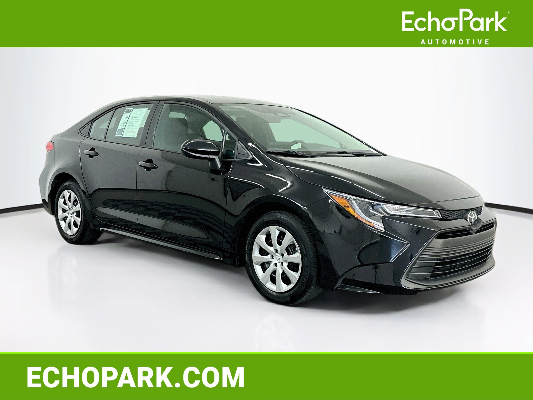 Used 2026 Toyota Corolla LE FWD image 1