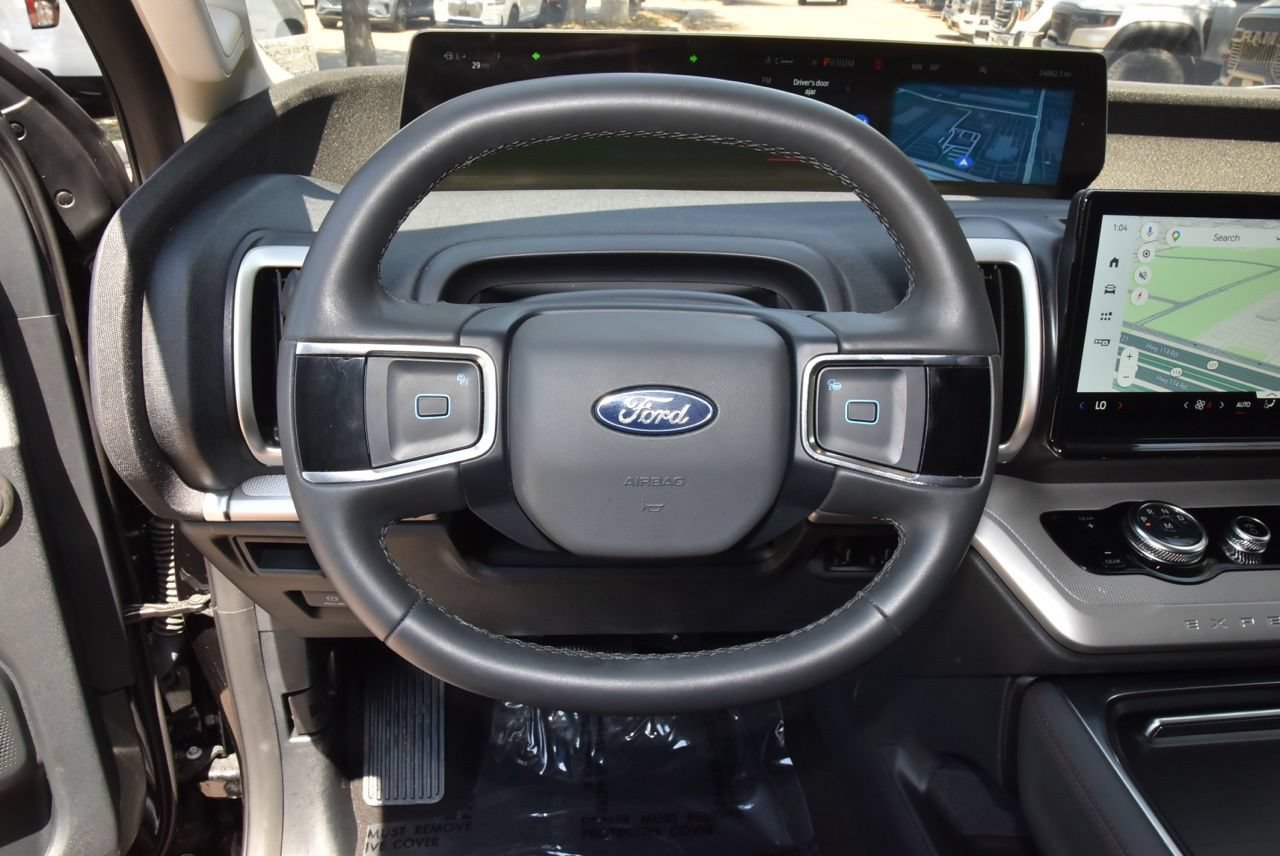 Used 2025 Ford Expedition Active RWD image 23