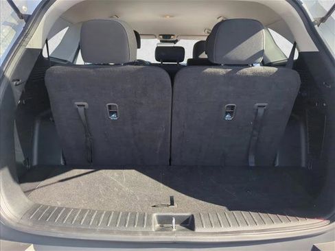 Used 2023 Kia Sorento LX image 25