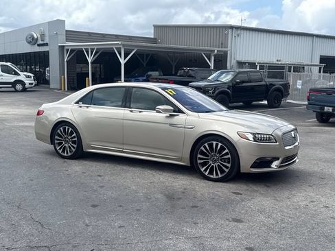 Used 2017 Lincoln Continental Reserve w/ Luxury Package AWD/4WD image 5