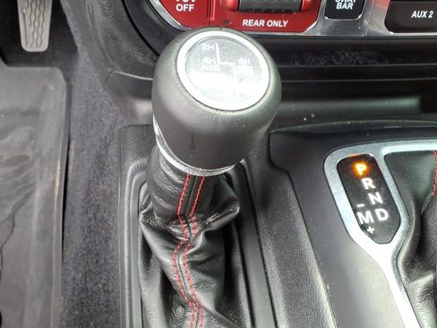 Used 2023 Jeep Wrangler Unlimited Rubicon 4xe AWD/4WD image 27
