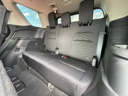 Used 2024 Nissan Pathfinder SV w/ Lighting Package (N92) image 21