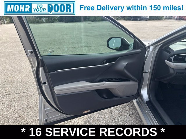 Used 2019 Toyota Camry LE FWD image 12