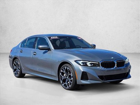 Certified 2025 BMW 330i Sedan w/ Convenience Package image 3