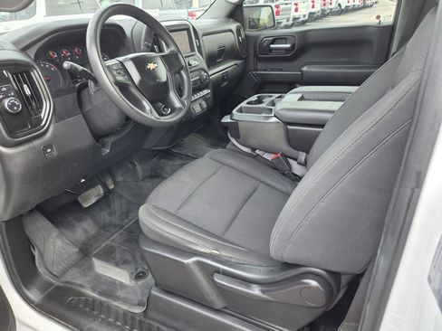 Used 2022 Chevrolet Silverado 1500 W/T RWD image 12