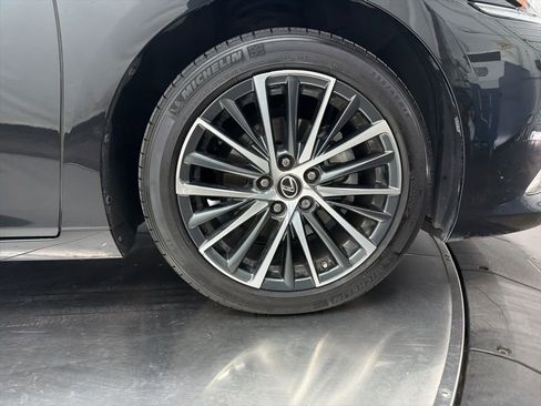 Used 2022 Lexus ES 350 w/ Premium Package FWD image 9