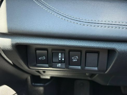 Certified 2025 Subaru Outback Limited w/ Popular Package #2 AWD/4WD image 17