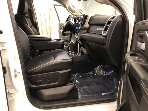 Used 2024 RAM 2500 Laramie AWD/4WD image 35
