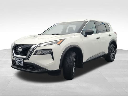 Used 2021 Nissan Rogue S image 1